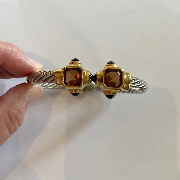 Hinged Fashion Silver and Gold Cuff Bracelet! - Picture 2 of 5